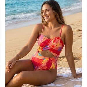 Cupshe Women’s One Piece Swimsuit - Red and Yellow Floral